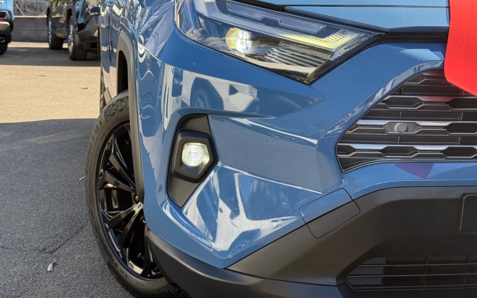 2023 Toyota Rav4 Hybrid Cruiser 2WD