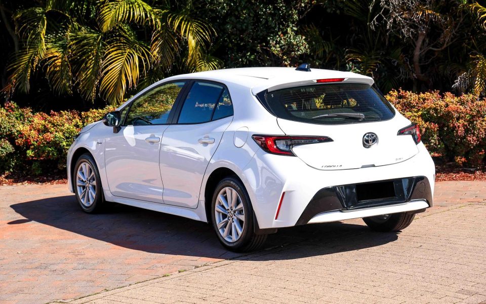 2025 TOYOTA Corolla Hatch Hybrid Ascent Sport