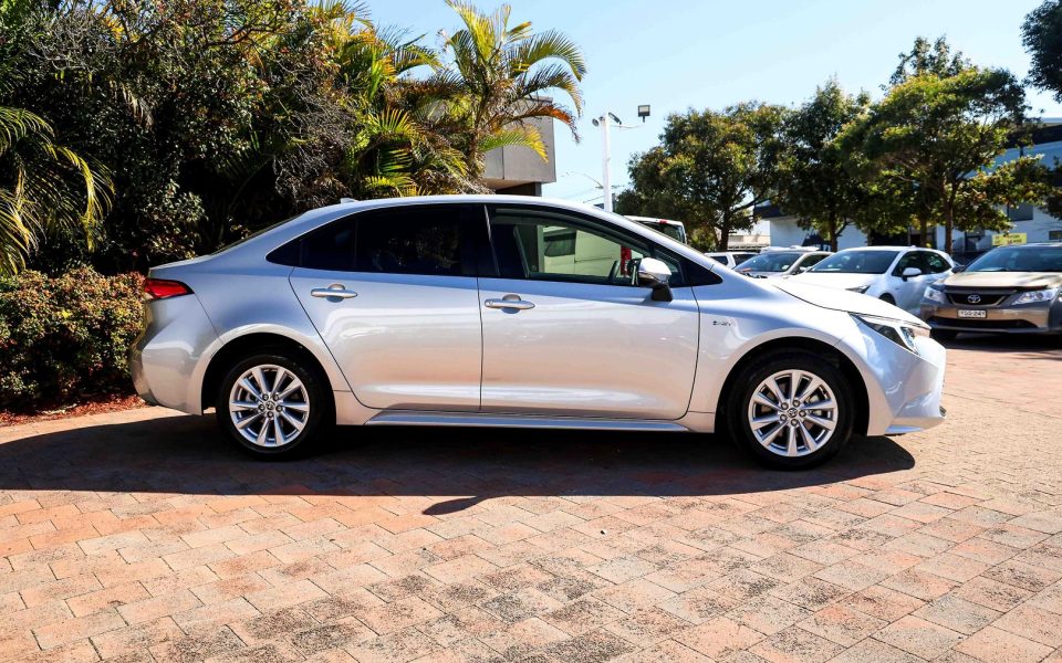 2026 Toyota Corolla Sedan Hybrid SX