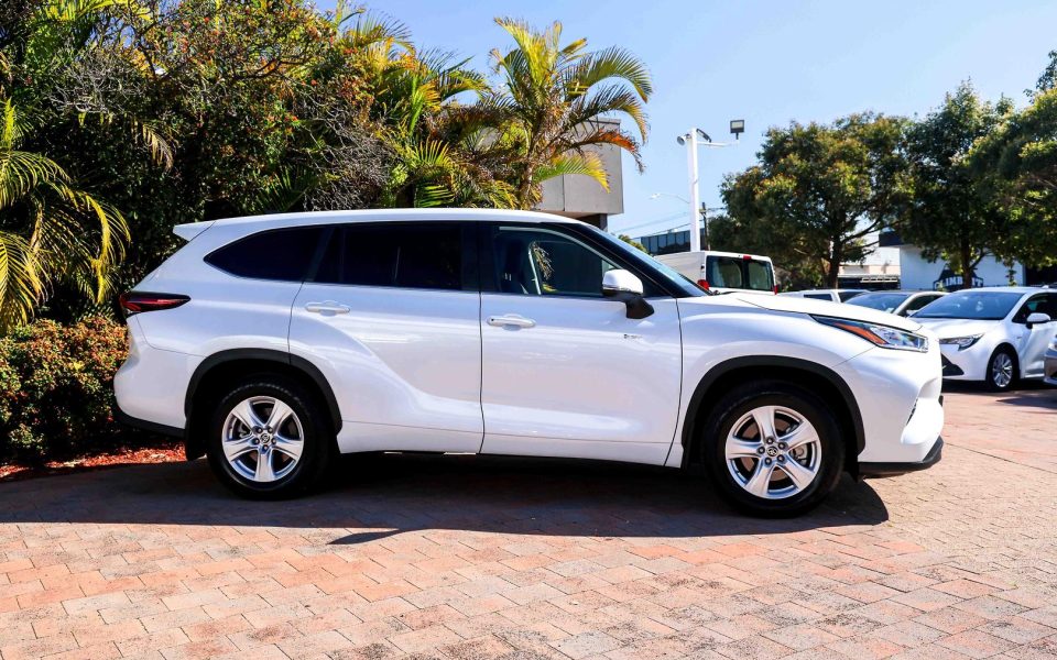 2025 Toyota Kluger Hybrid GX AWD