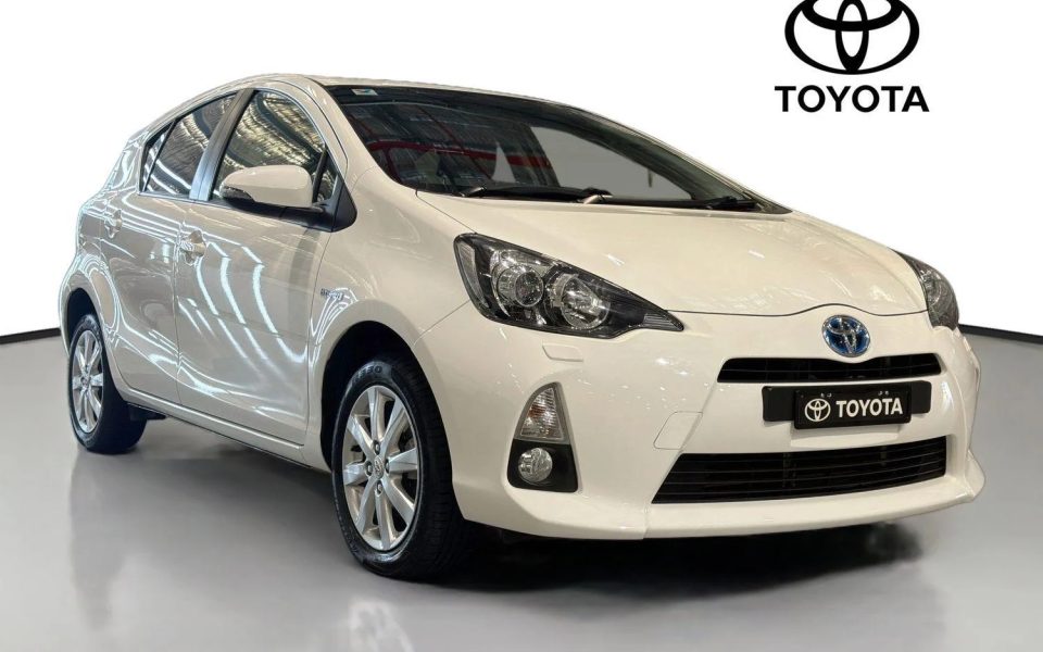 2014 Toyota Prius c i-Tech
