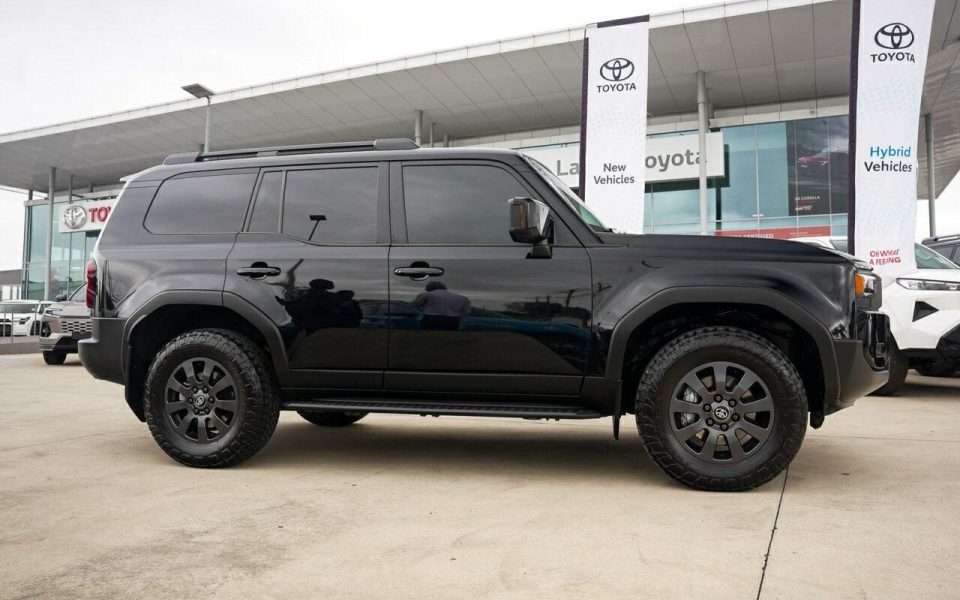 2024 Toyota Landcruiser Prado Altitude