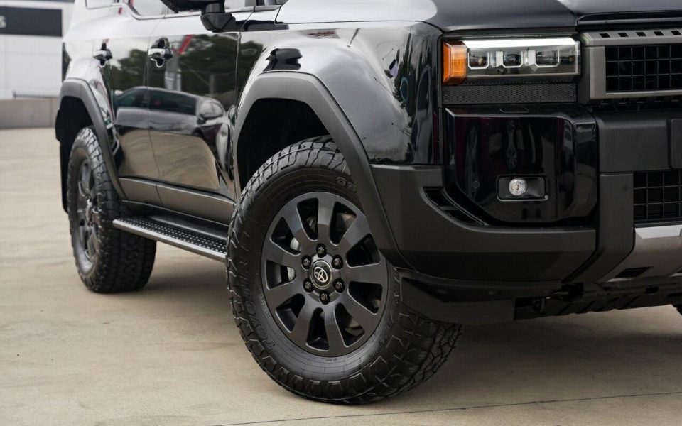 2024 Toyota Landcruiser Prado Altitude