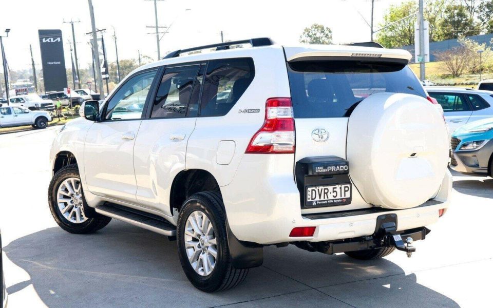 2017 Toyota Landcruiser Prado VX