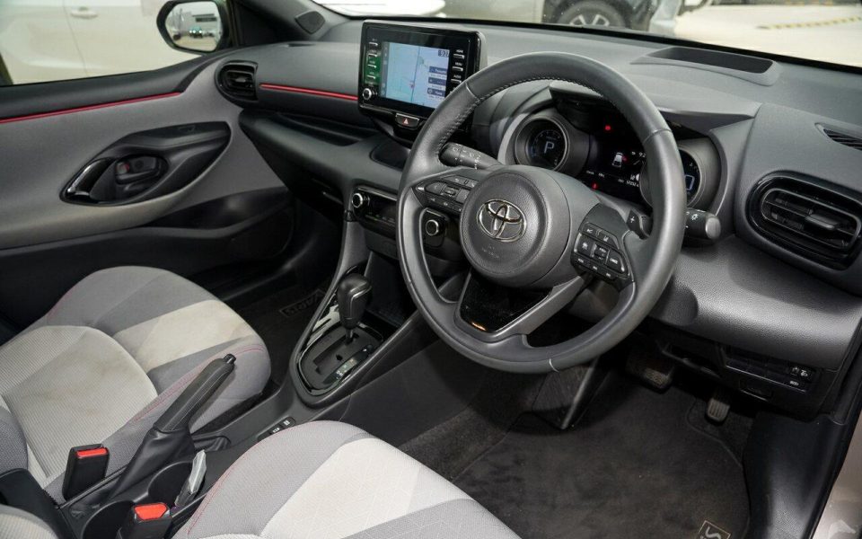 2020 Toyota Yaris ZR