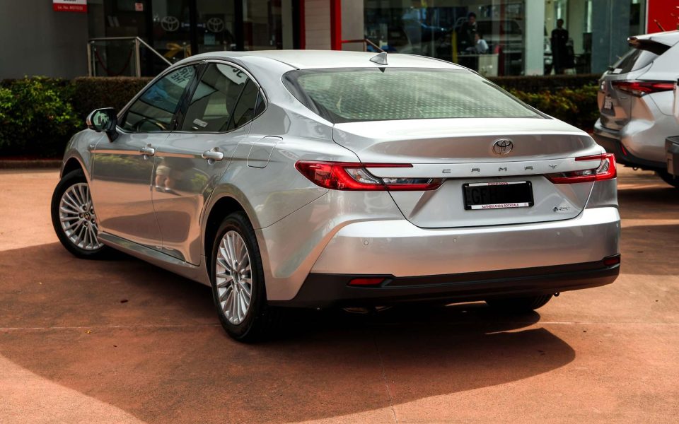 2024 TOYOTA Camry Hybrid Ascent