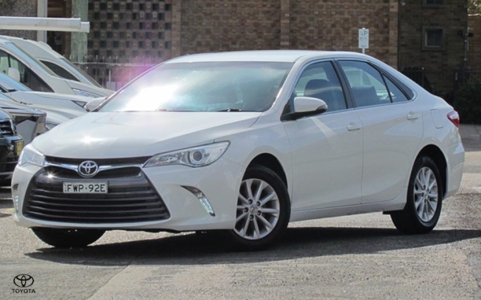 2016 Toyota Camry Altise