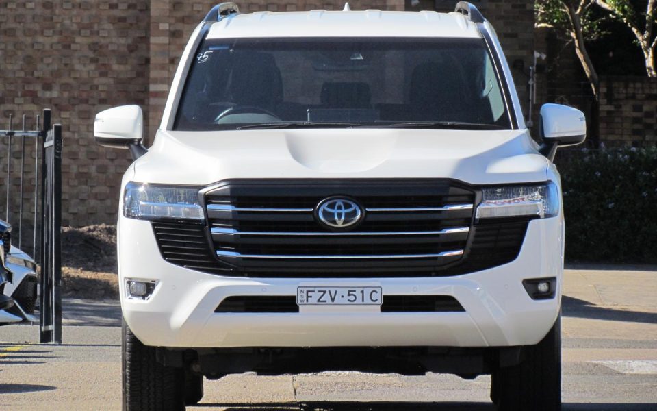 2023 Toyota Landcruiser GXL