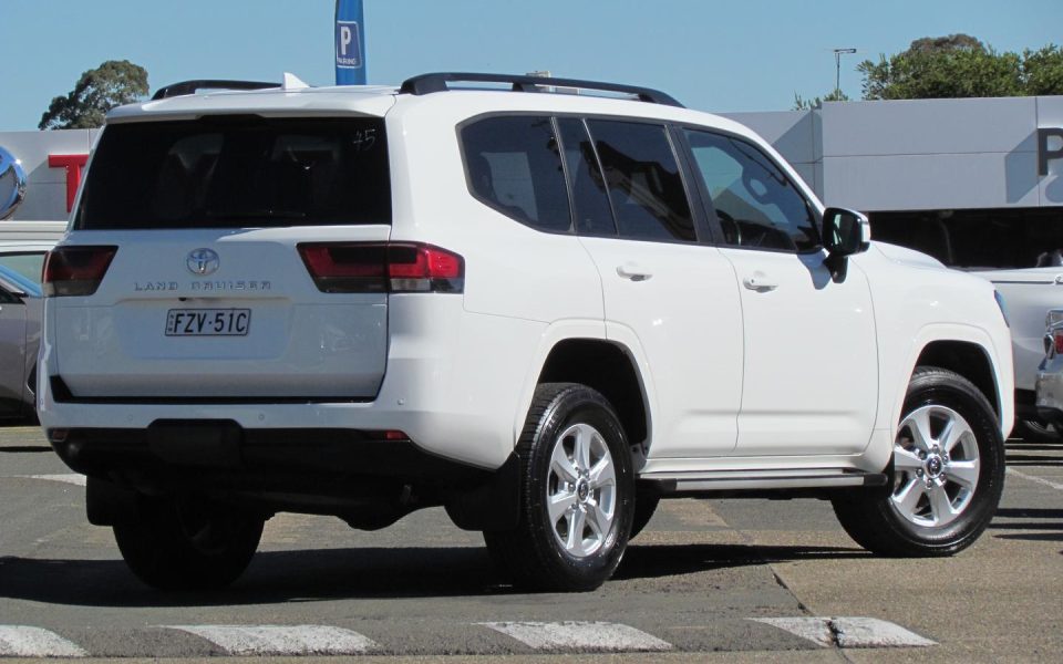 2023 Toyota Landcruiser GXL