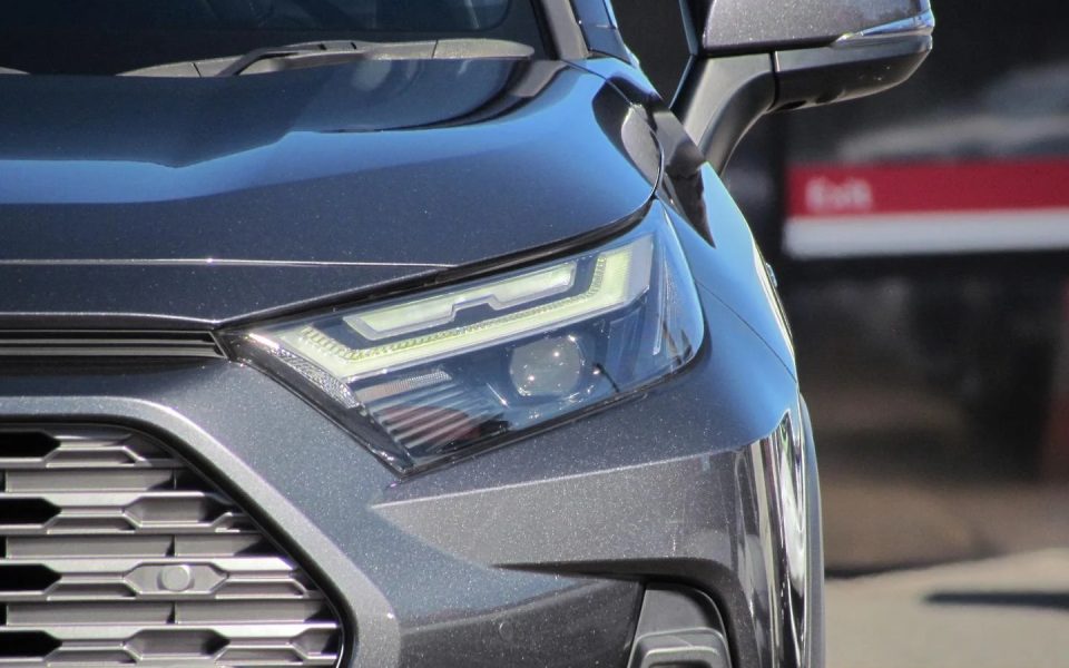 2022 Toyota Rav4 Hybrid Cruiser-AWD