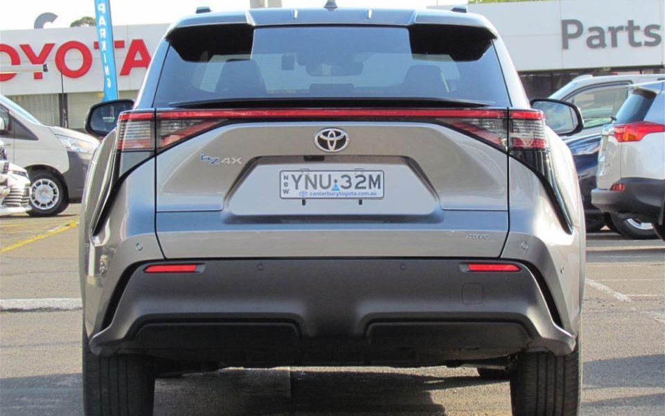 2023 Toyota bZ4x Standard AWD