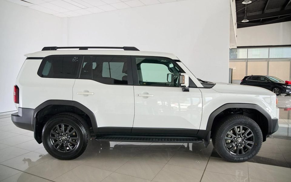 2024 Toyota Prado GXL