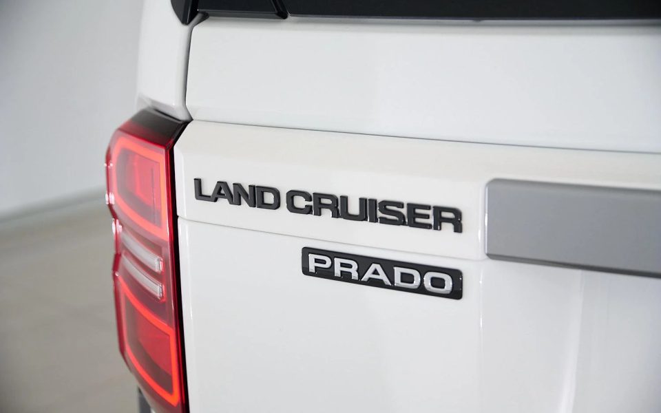 2024 Toyota Prado GXL