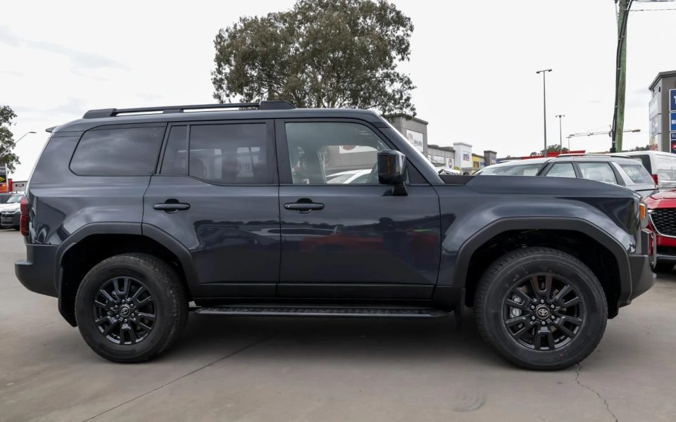 2025 Toyota Landcruiser Prado GXL