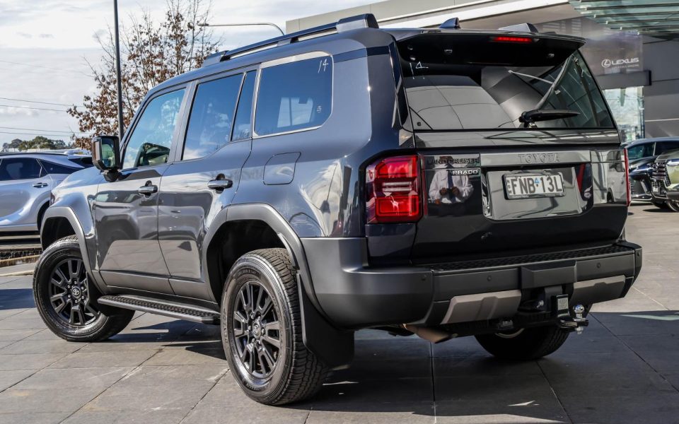 2024 Toyota Landcruiser Prado GXL