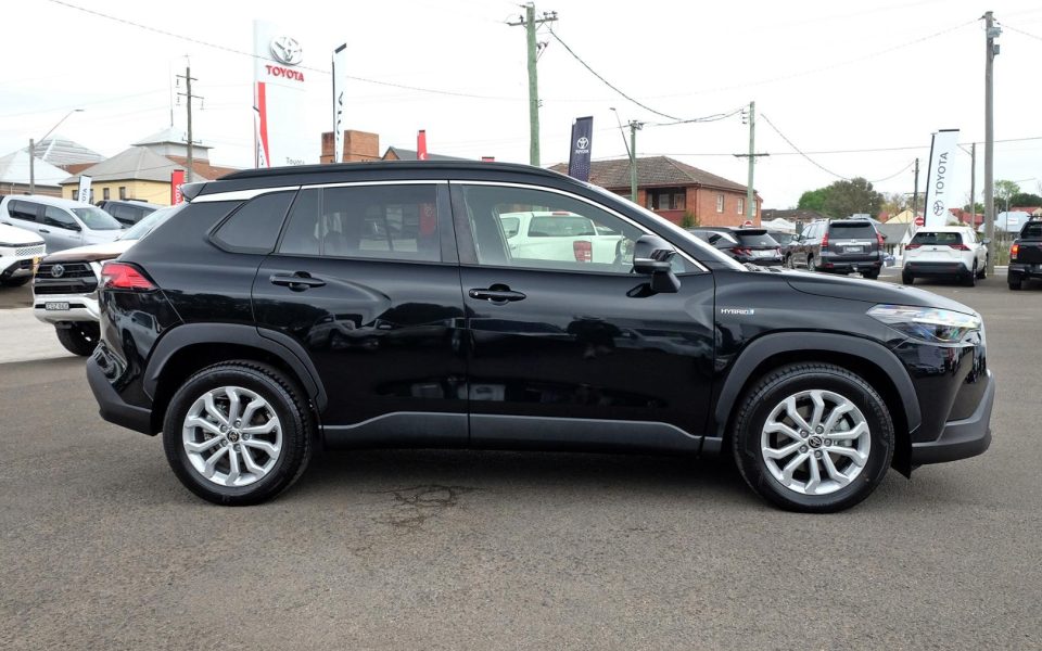 2023 Toyota Corolla Cross Hybrid GXL