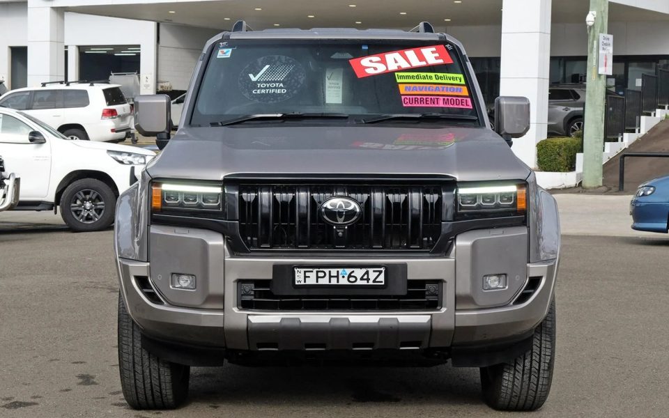 2025 Toyota PRADO VX