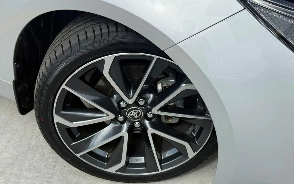 2019 Toyota Corolla Hatch Hybrid ZR