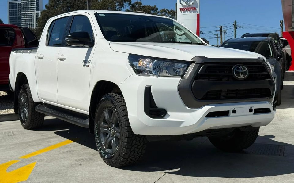 2022 Toyota HiLux 4x4 SR