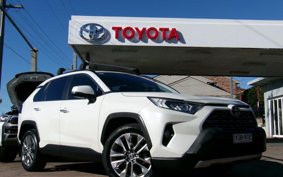 2020 Toyota RAV4 Cruiser 2WD