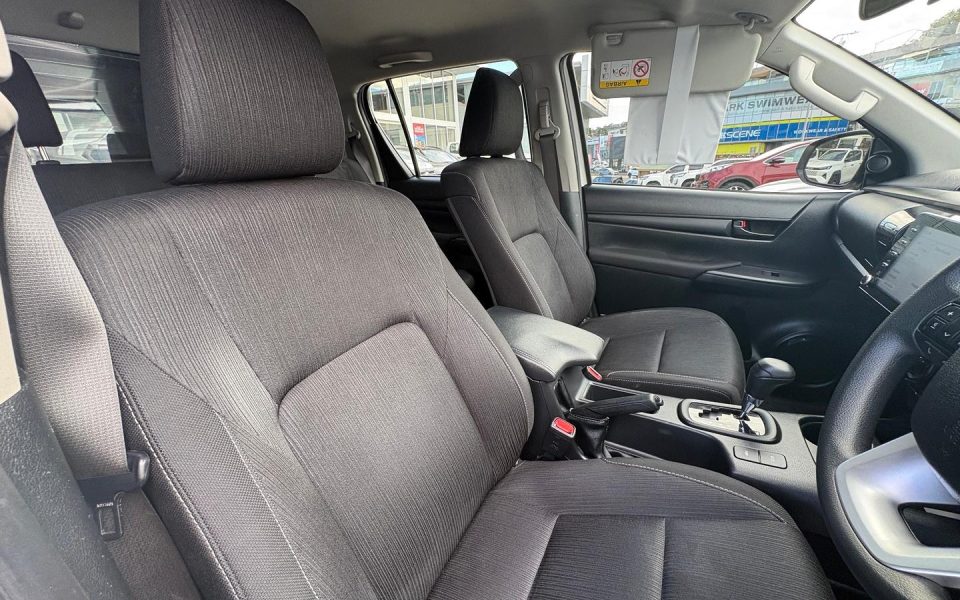2021 Toyota Hilux SR