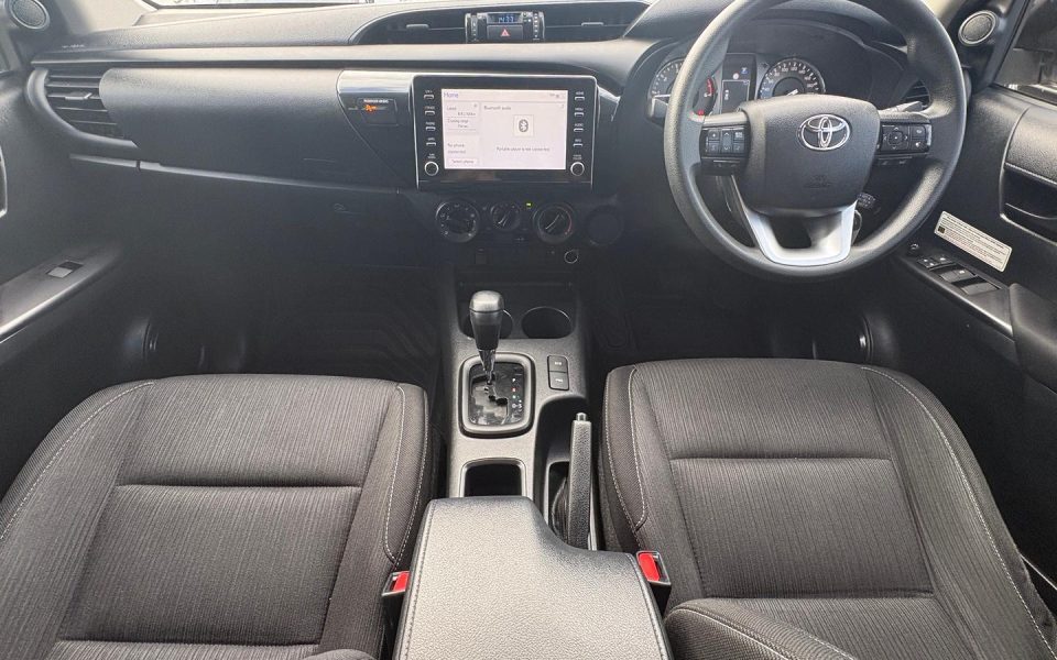 2021 Toyota Hilux SR