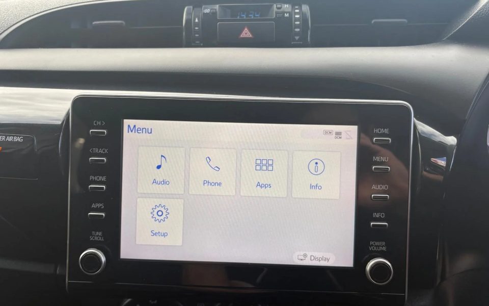 2021 Toyota Hilux SR
