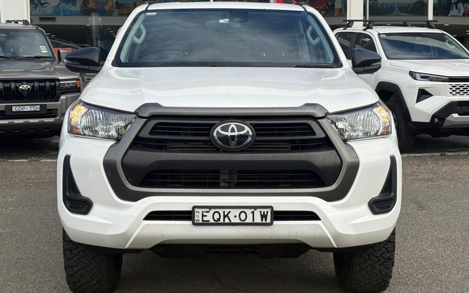2021 Toyota Hilux SR