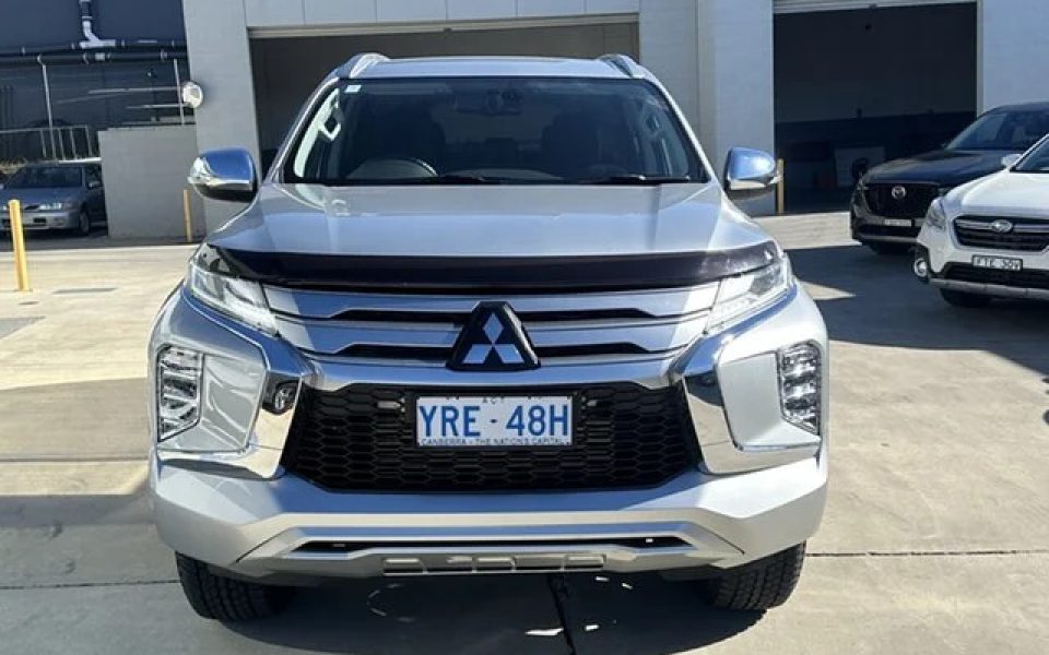 2022 MITSUBISHI PAJERO SPORT GLS
