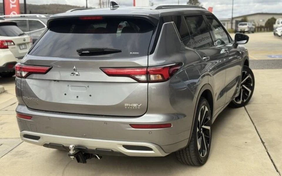 2023 MITSUBISHI OUTLANDER PHEV Exceed