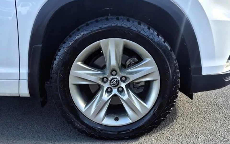 2016 Toyota Kluger AWD GRANDE