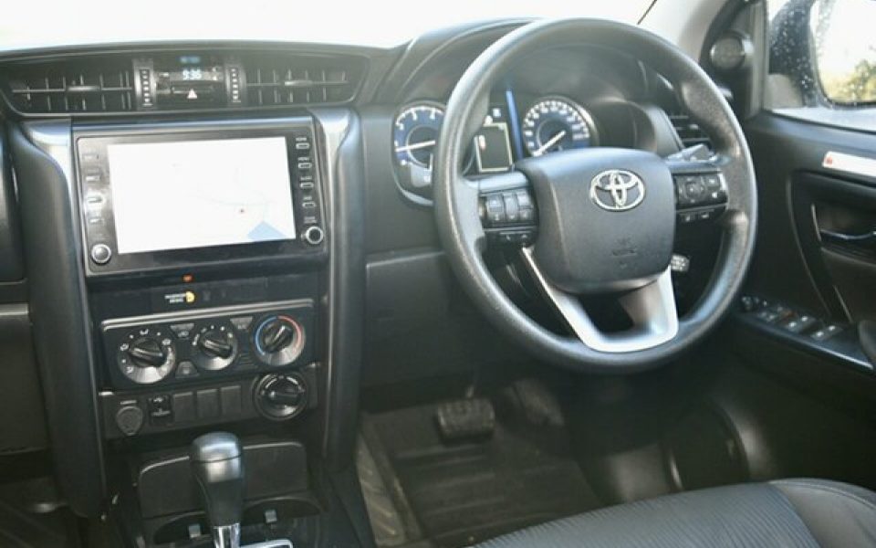 2022 Toyota Fortuner GX