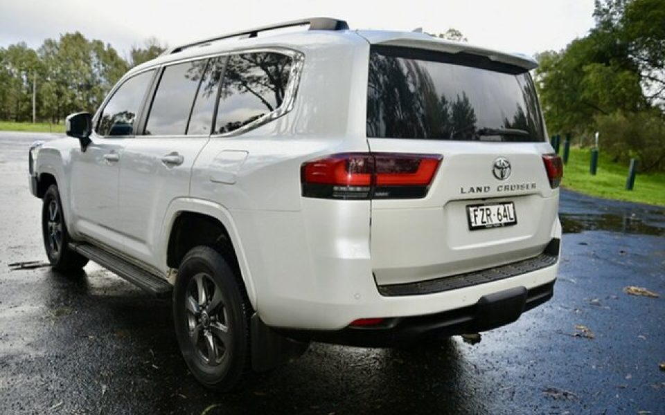 2022 Toyota Landcruiser VX