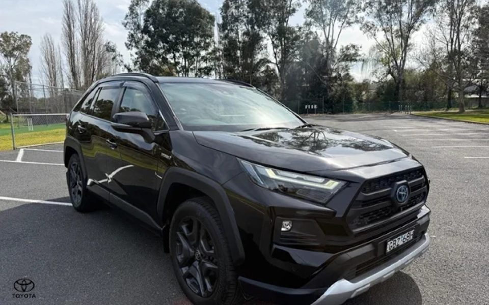 2023 Toyota RAV4 Edge