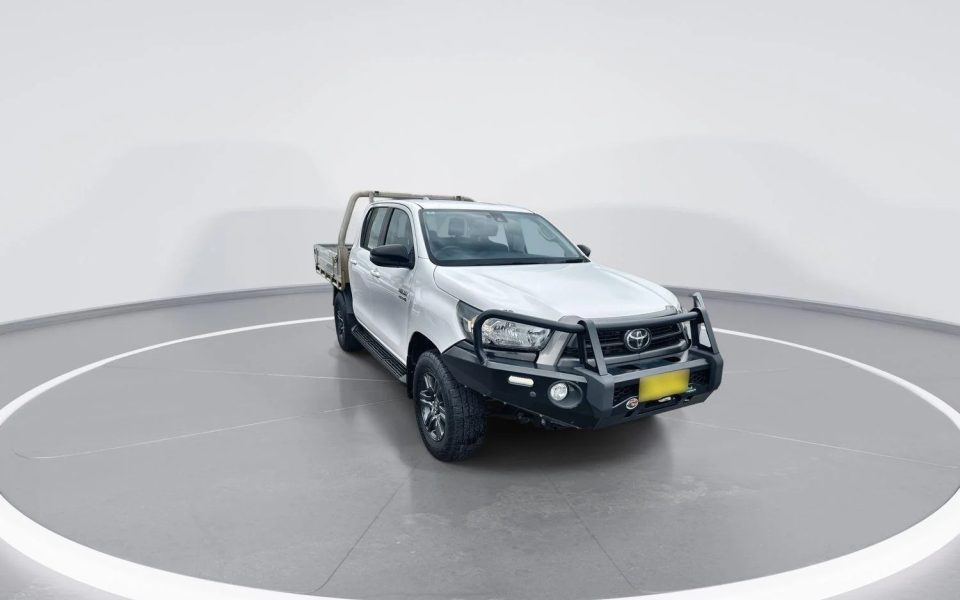 2022 Toyota Hilux SR