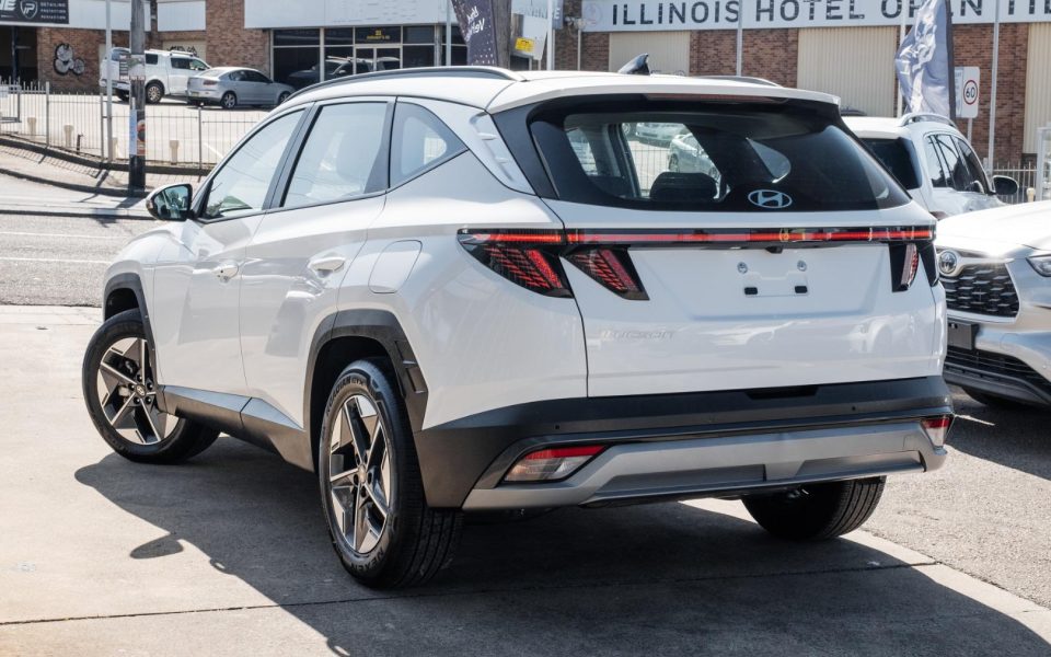 2025 Hyundai TUCSON Base