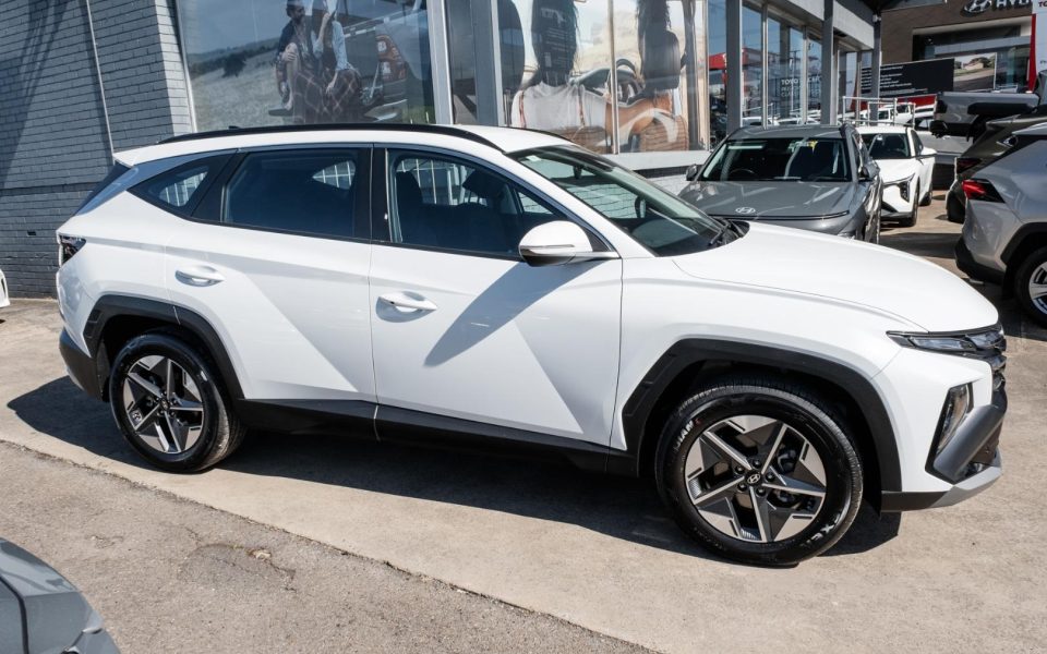 2025 Hyundai TUCSON Base