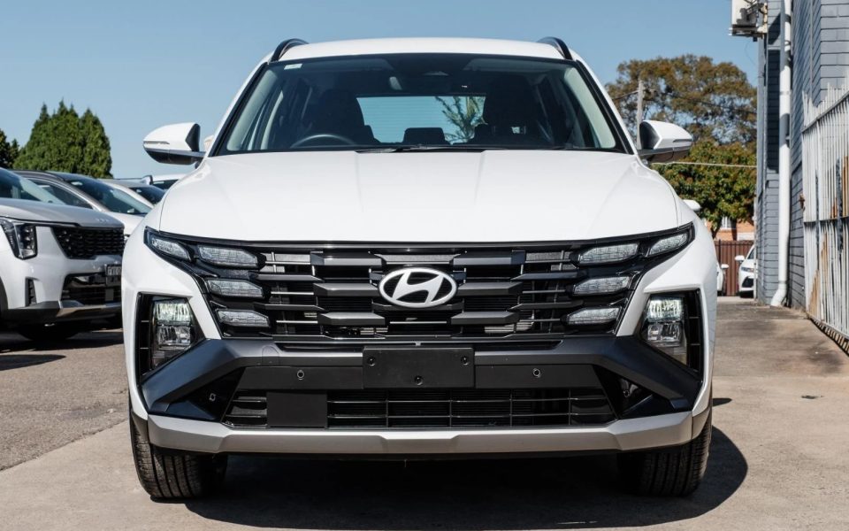 2025 Hyundai TUCSON Base