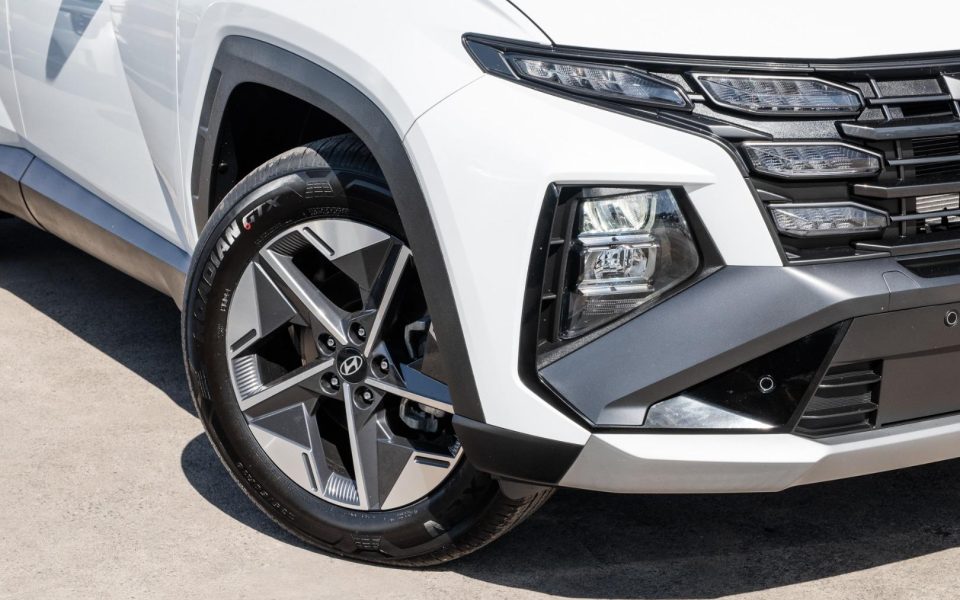2025 Hyundai TUCSON Base