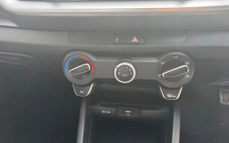 2025 Kia STONIC S