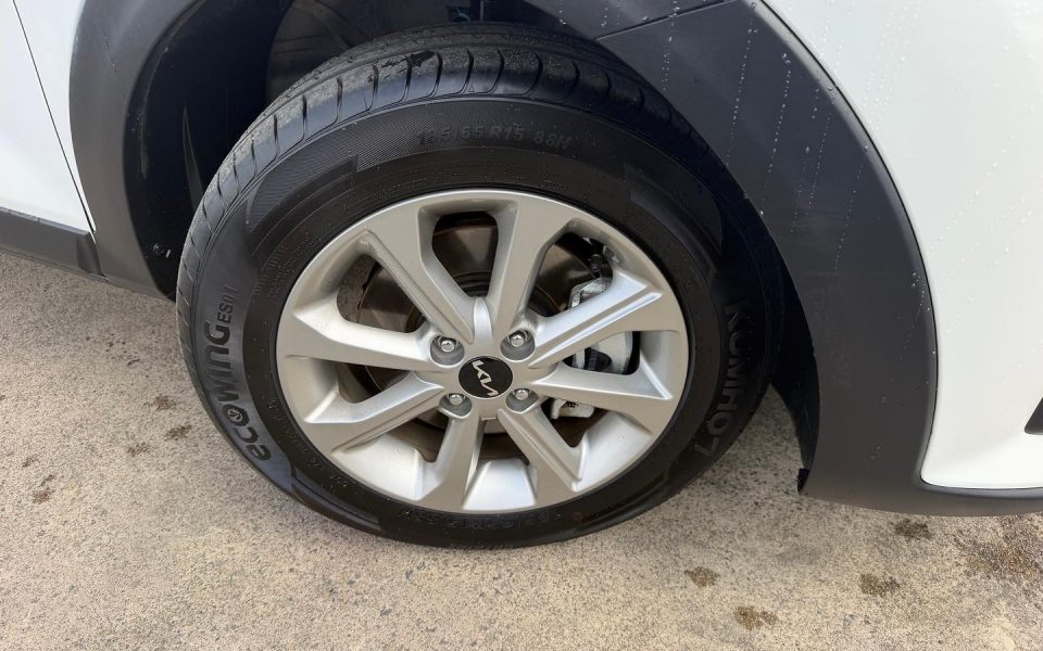 2025 Kia STONIC S