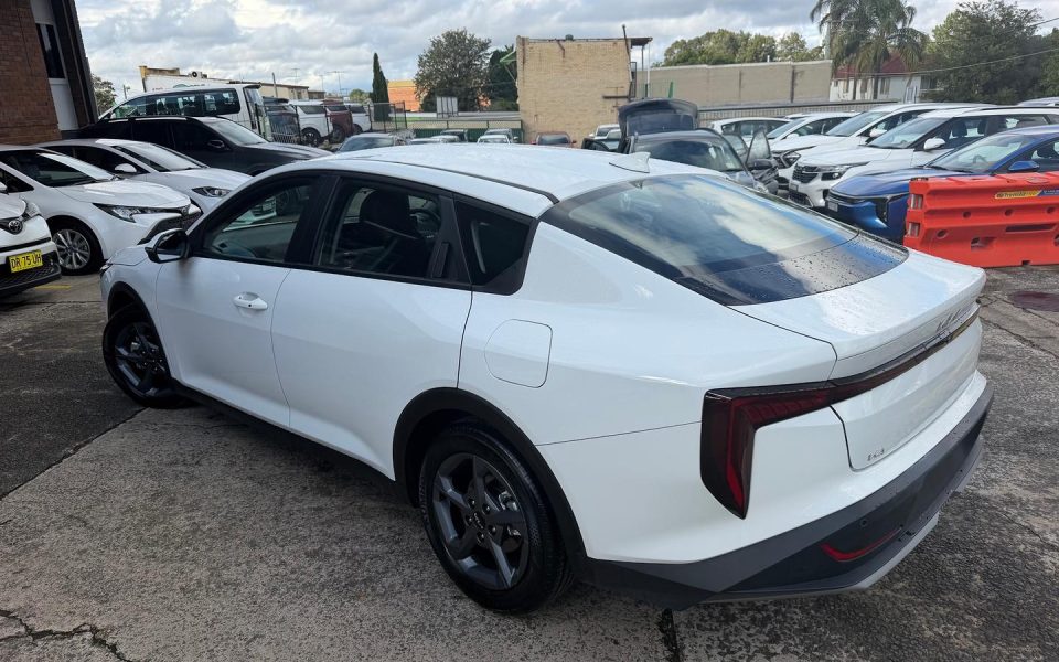 2025 Kia K4 S