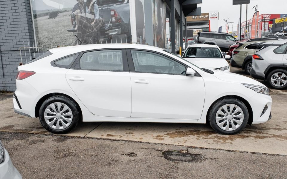 2024 Kia CERATO S