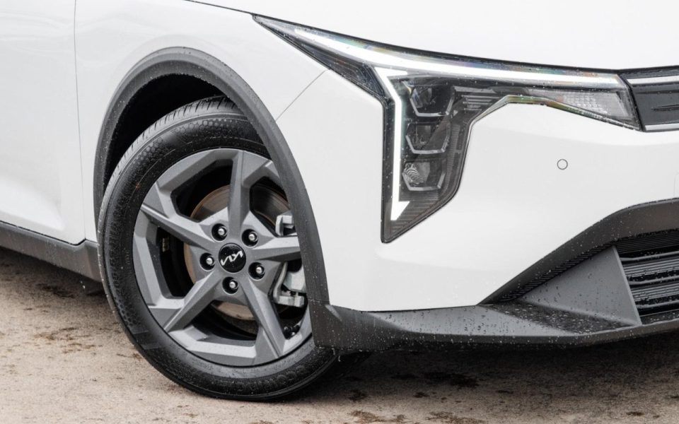 2025 Kia K4 S