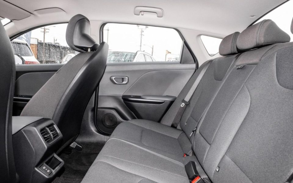 2025 Kia K4 S