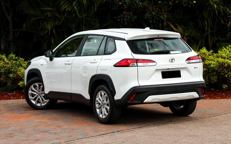 2025 TOYOTA Corolla Cross Hybrid GX