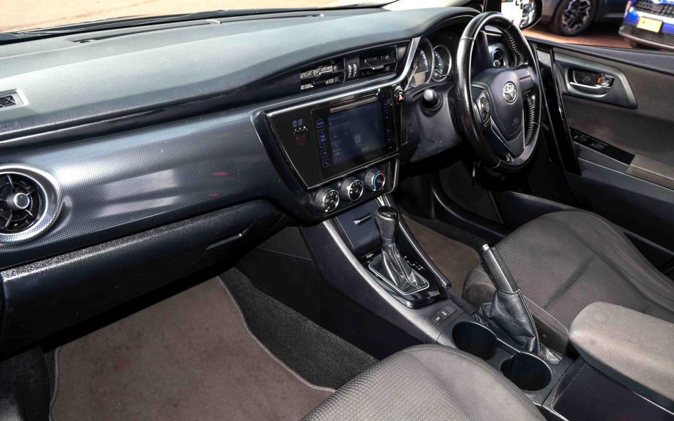 2015 Toyota Corolla Ascent Sport