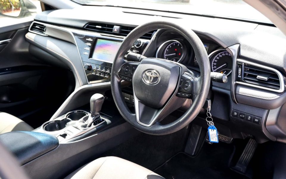 2018 TOYOTA Camry Ascent
