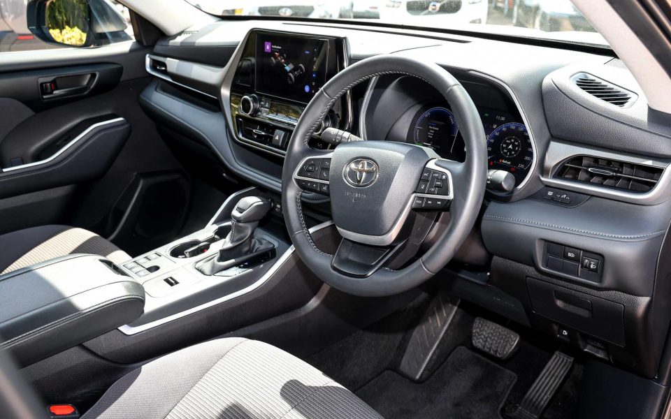 2025 Toyota Kluger Hybrid GX AWD