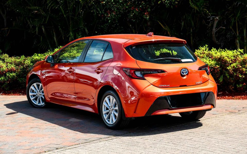 2023 TOYOTA Corolla Hatch Hybrid Ascent Sport